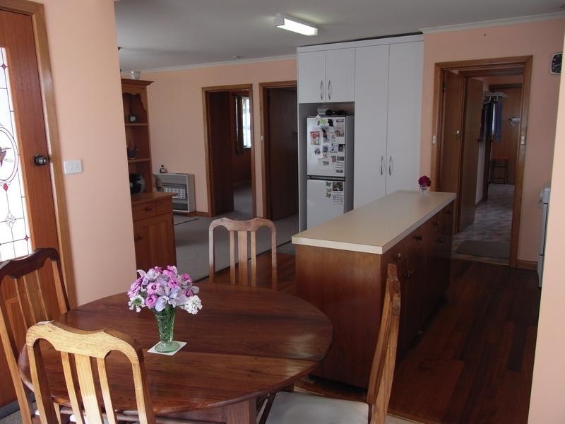 2A Tucker Street, Ulverstone TAS 7315
