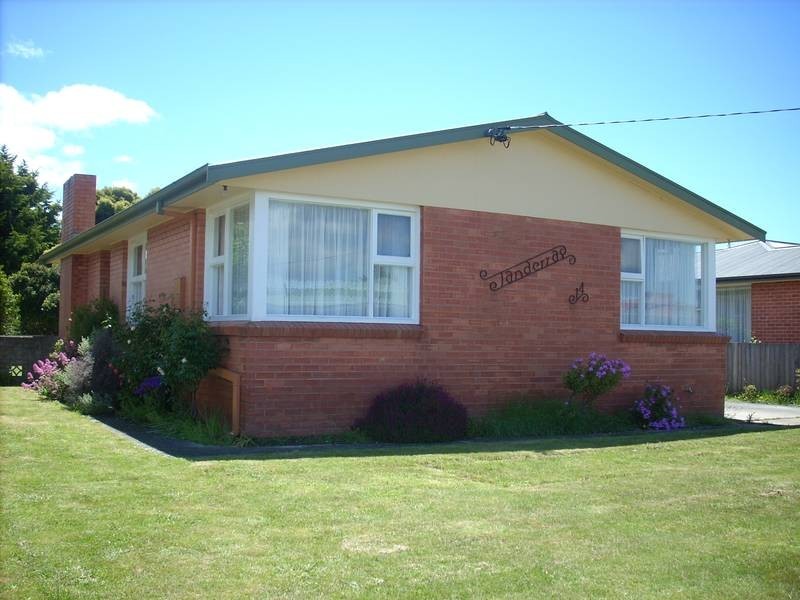 14 Nichols Street, Ulverstone TAS 7315