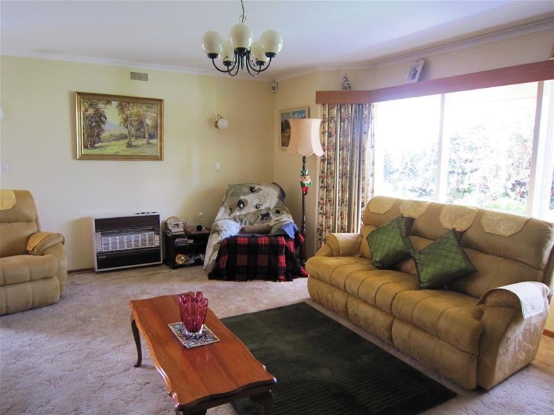 2 Leighlands Avenue, Ulverstone TAS 7315