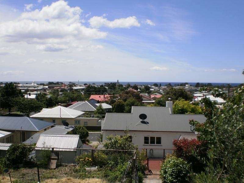 2 William Street, Ulverstone TAS 7315