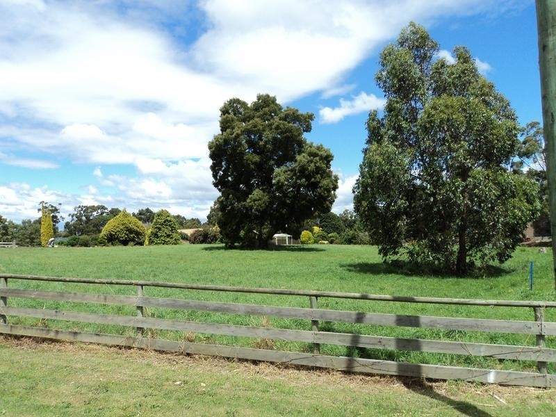 12 Knights Road, Ulverstone TAS 7315