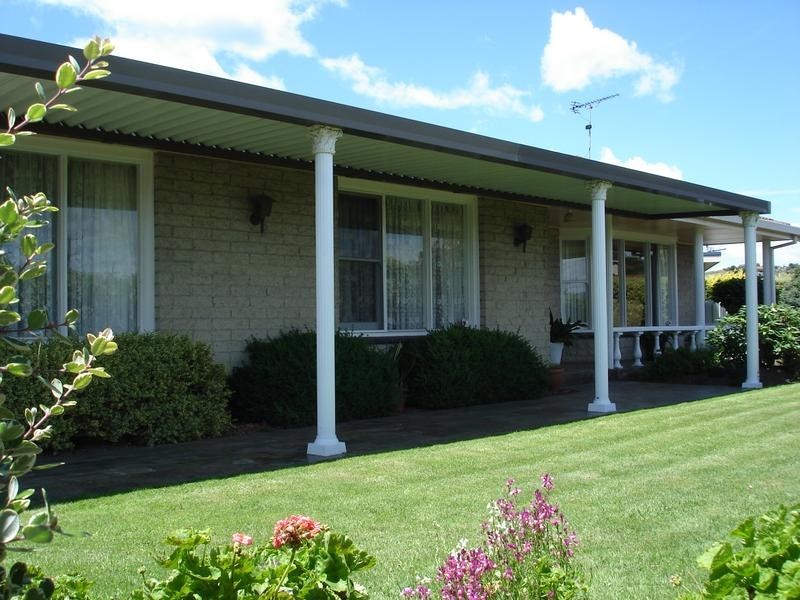 2 Leighlands Avenue, Ulverstone TAS 7315