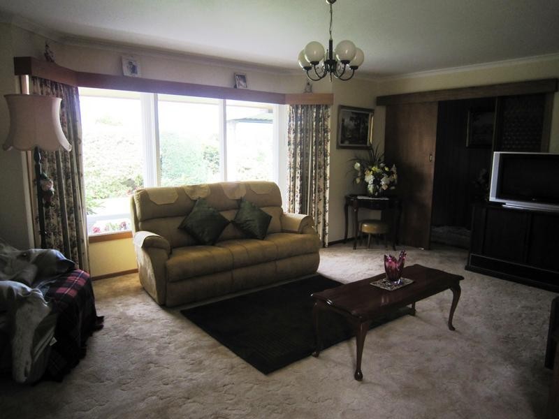 2 Leighlands Avenue, Ulverstone TAS 7315