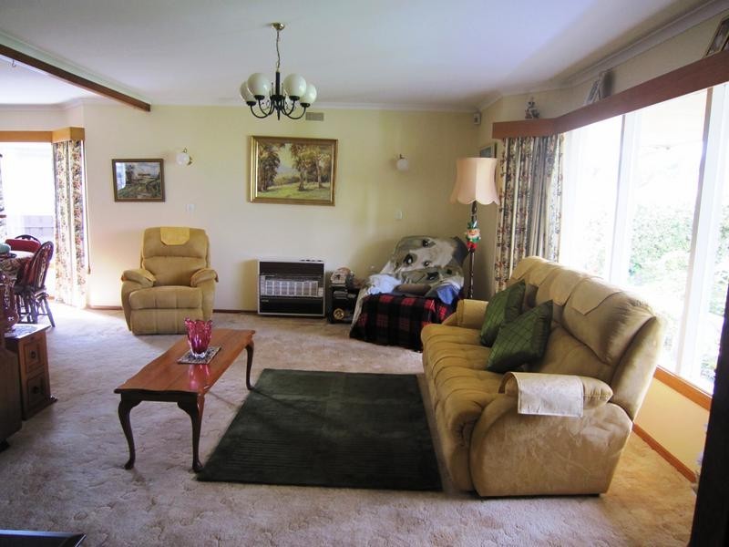 2 Leighlands Avenue, Ulverstone TAS 7315