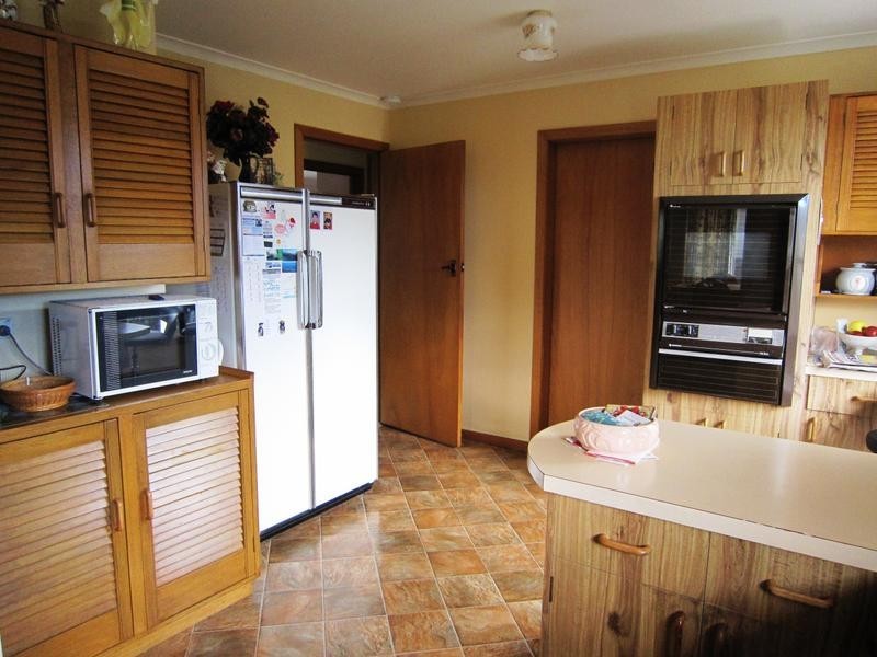 2 Leighlands Avenue, Ulverstone TAS 7315