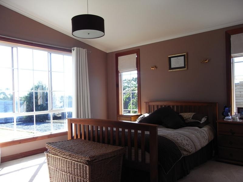 57 White Hills Road, Penguin TAS 7316