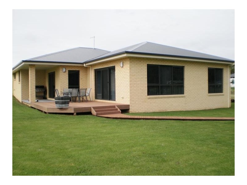 26 Berkshire Parade, Penguin TAS 7316