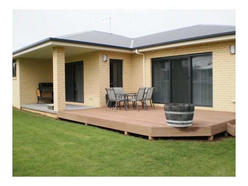 26 Berkshire Parade, Penguin TAS 7316