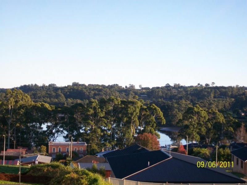 13 Southern Cross Drive, Ulverstone TAS 7315
