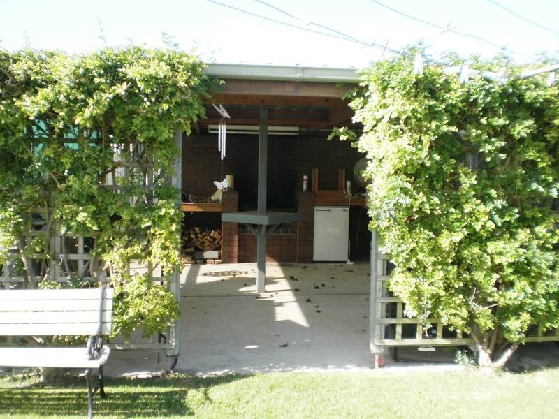 26 Penguin Road, Ulverstone TAS 7315