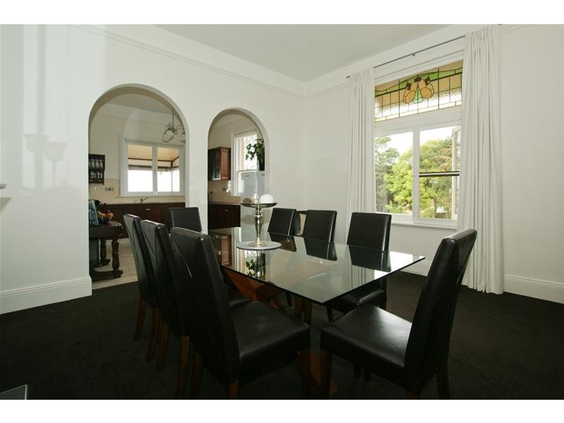 17 Main Road, Penguin TAS 7316