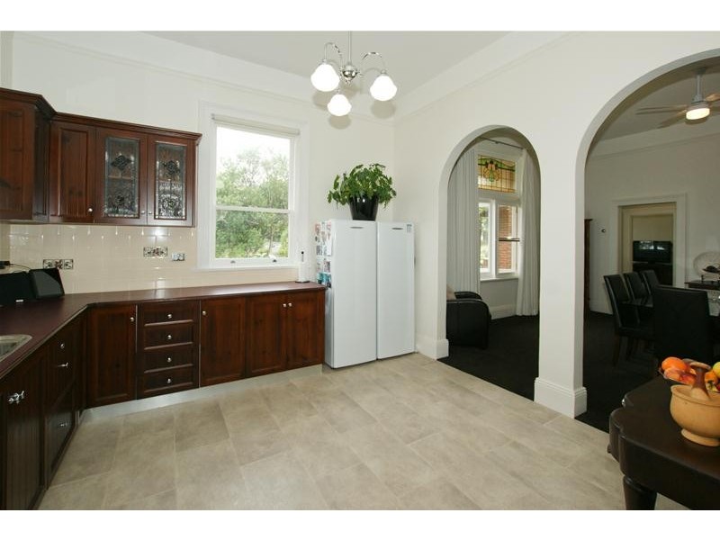 17 Main Road, Penguin TAS 7316