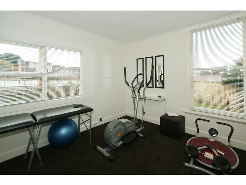 17 Main Road, Penguin TAS 7316