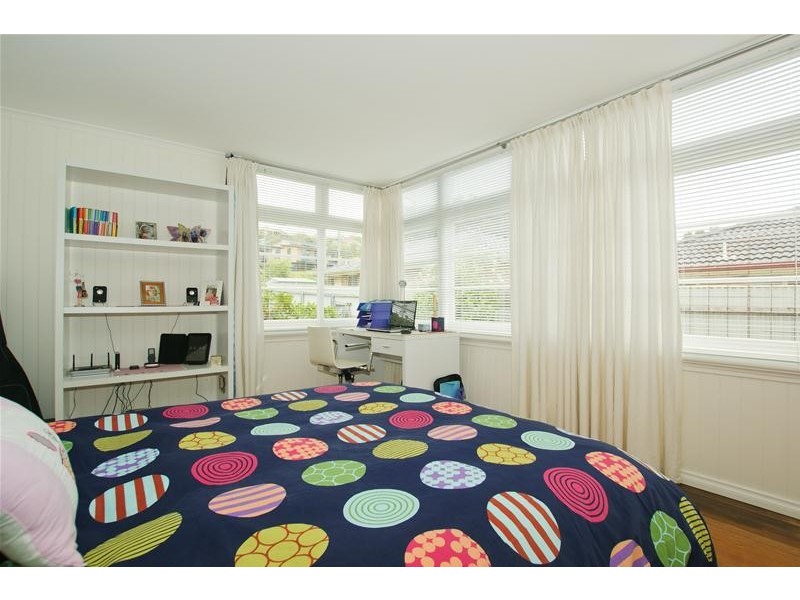 17 Main Road, Penguin TAS 7316