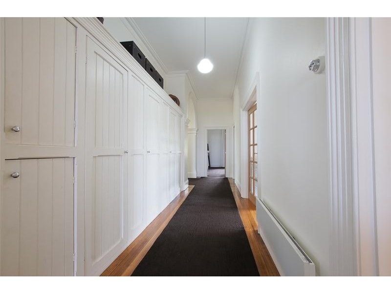 17 Main Road, Penguin TAS 7316