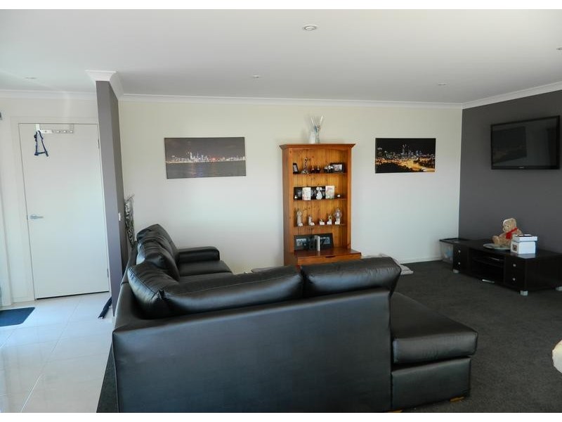 2/13 McCall Terrace, Stony Rise TAS 7310