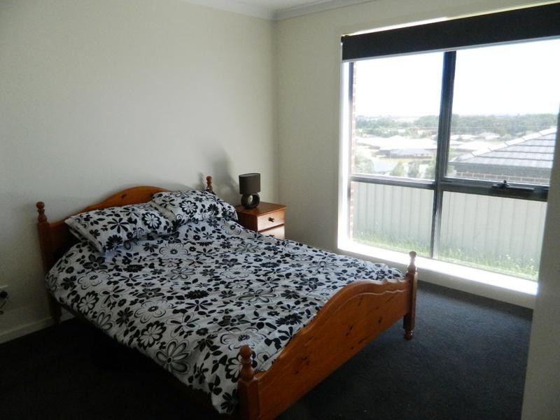 2/13 McCall Terrace, Stony Rise TAS 7310