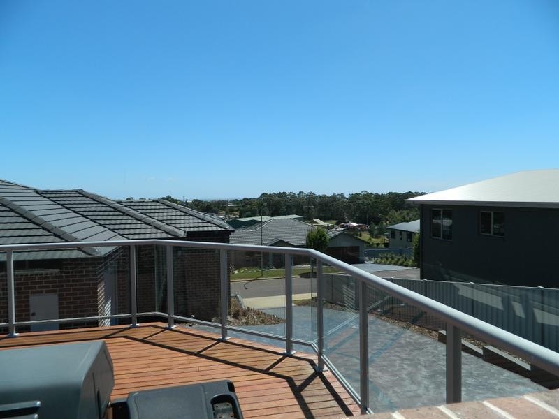 2/13 McCall Terrace, Stony Rise TAS 7310