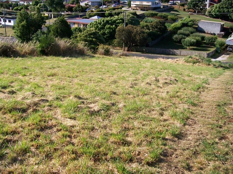 20 South Road, Penguin TAS 7316