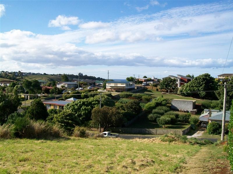 20 South Road, Penguin TAS 7316