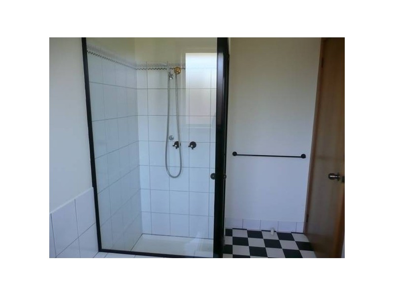 Arnold Street, Penguin TAS 7316