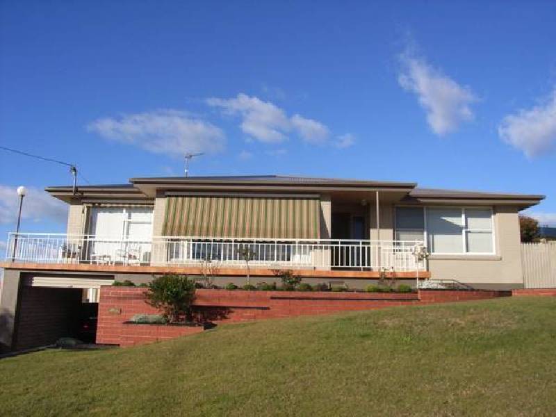 16 Richard Place, Ulverstone TAS 7315