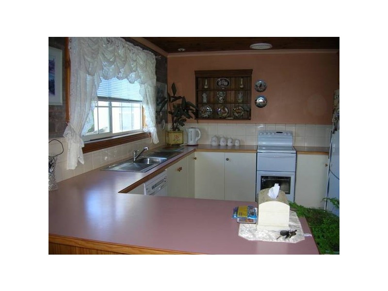 18 Dudley Crescent, Ulverstone TAS 7315