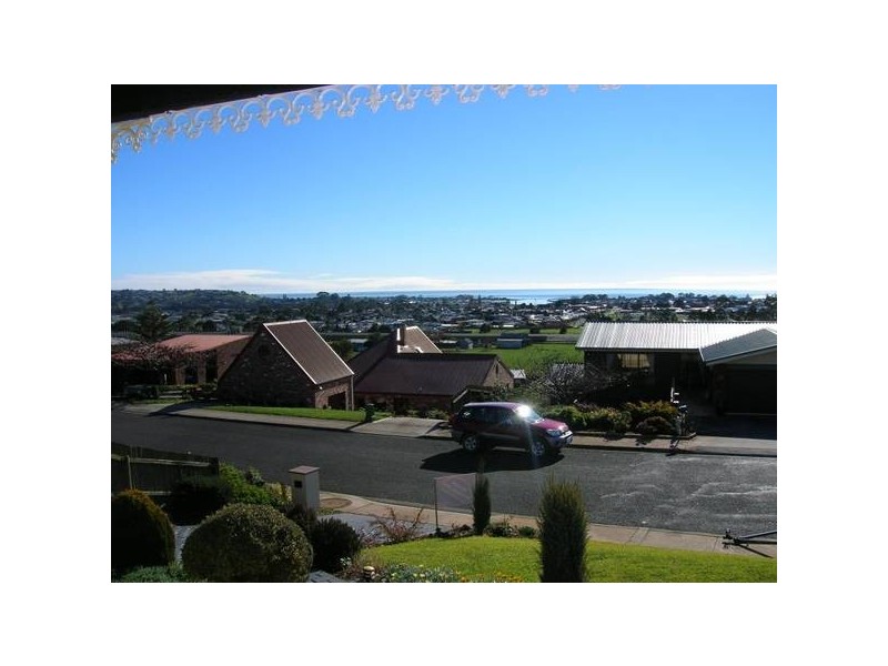 18 Dudley Crescent, Ulverstone TAS 7315