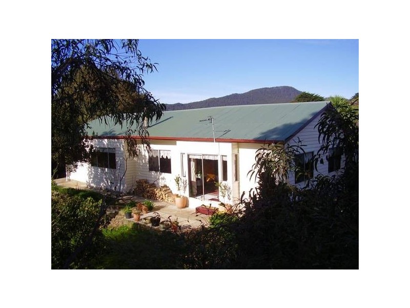 Pine Road, Penguin TAS 7316