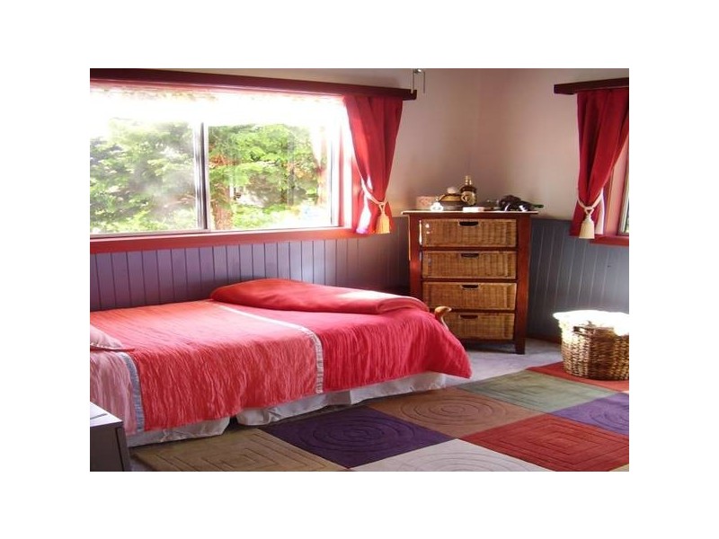 Pine Road, Penguin TAS 7316