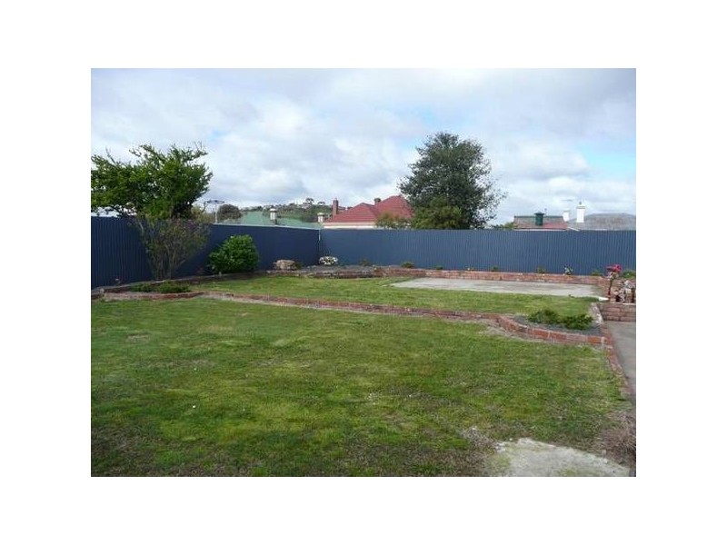22 George Street, Ulverstone TAS 7315