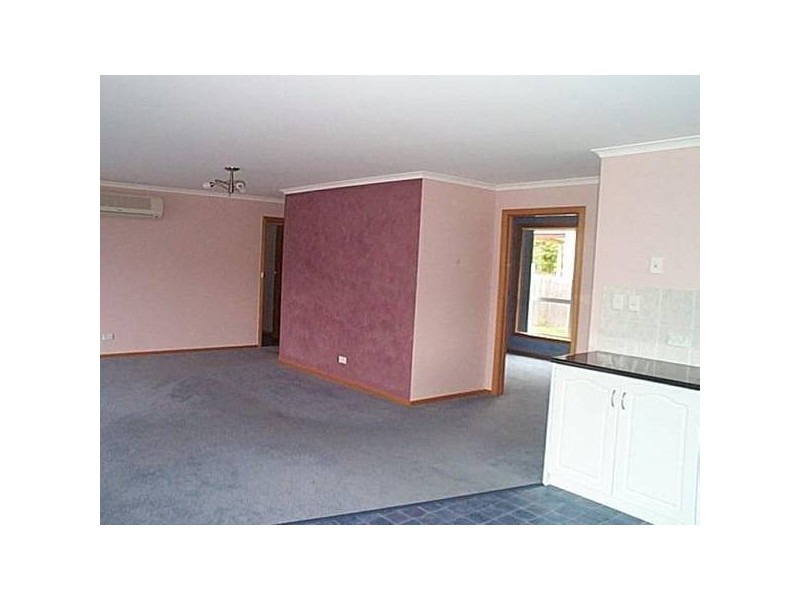 1/13 Main Street, Penguin TAS 7316