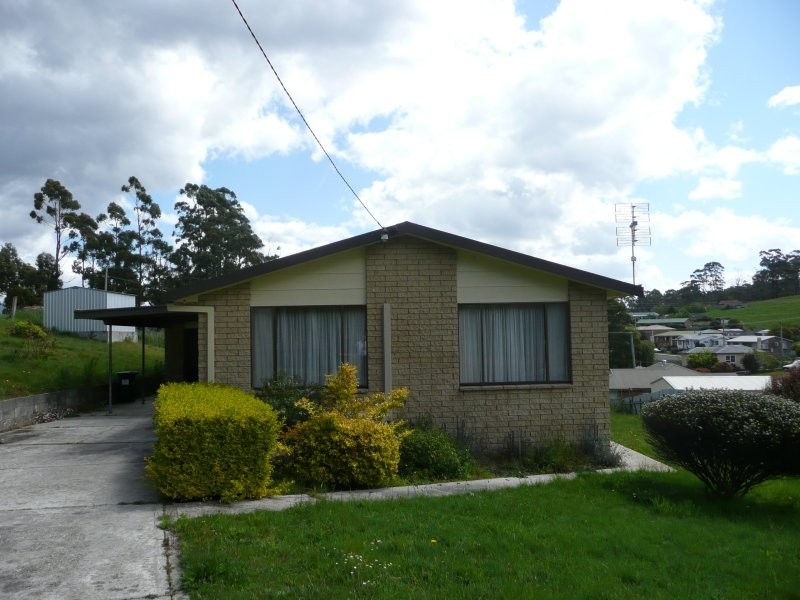4 Reid Street, Ulverstone TAS 7315