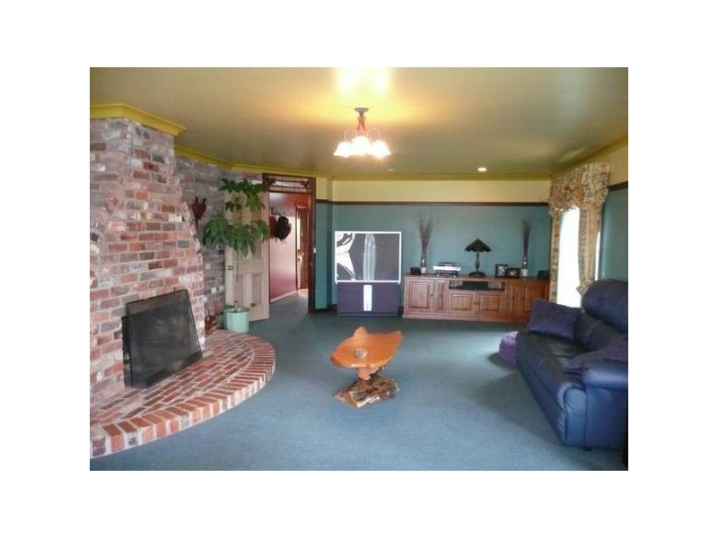 17 Dudley Crescent, Ulverstone TAS 7315