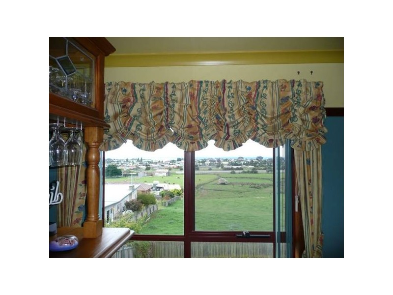 17 Dudley Crescent, Ulverstone TAS 7315