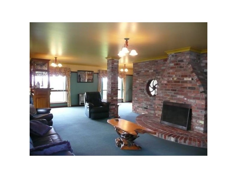 17 Dudley Crescent, Ulverstone TAS 7315