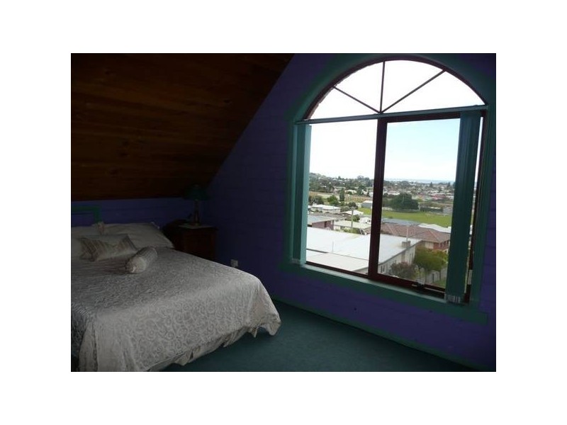 17 Dudley Crescent, Ulverstone TAS 7315