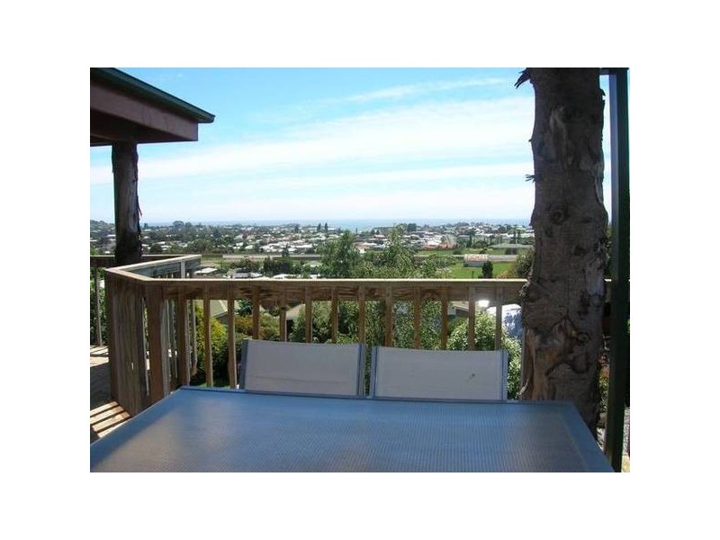 8 Dudley Crescent, Ulverstone TAS 7315