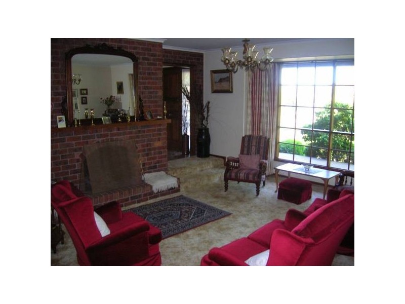 12 River Road, Ulverstone TAS 7315