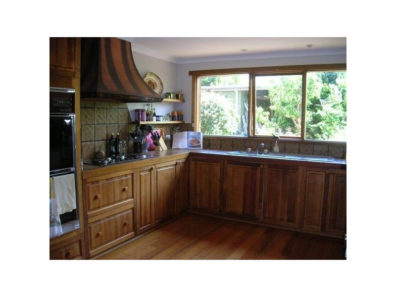 12 River Road, Ulverstone TAS 7315