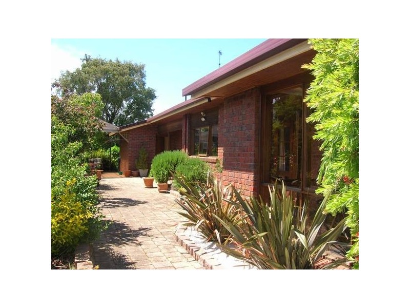12 River Road, Ulverstone TAS 7315