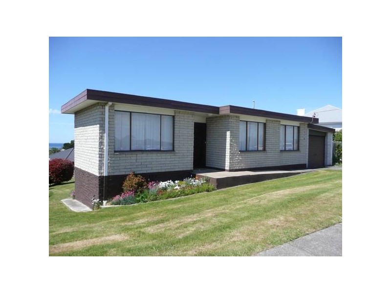 2 Jowett Street, Ulverstone TAS 7315