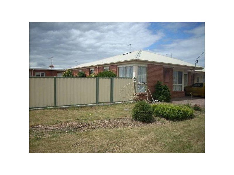 1 or 2/5 Maud Street, Ulverstone TAS 7315