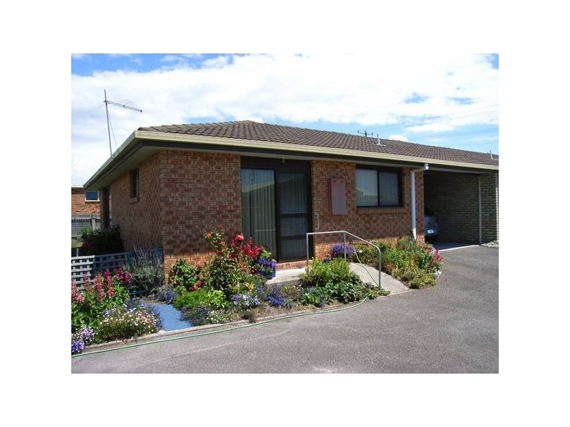 2/14 Parson Street, Ulverstone TAS 7315