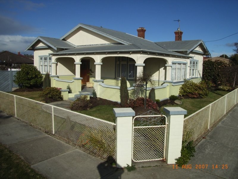 16 Water Street, Ulverstone TAS 7315