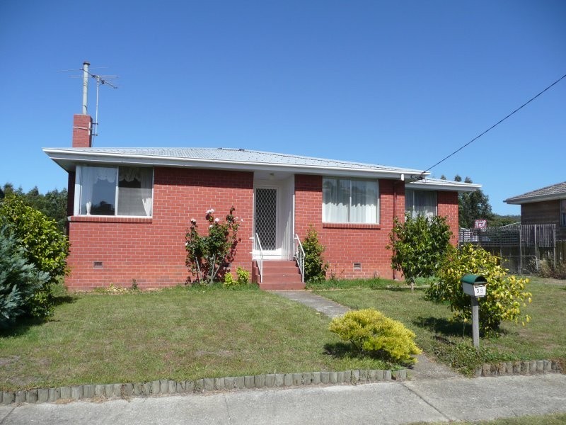 39 McCulloch Street, Ulverstone TAS 7315