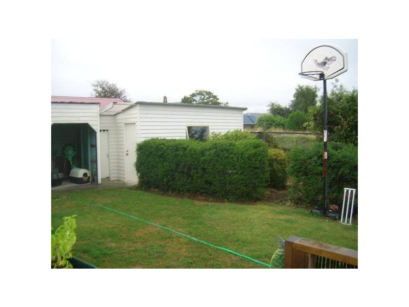 35 Alexandra Road, Ulverstone TAS 7315