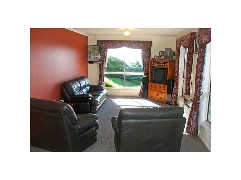 2 Kelvin Street, Penguin TAS 7316