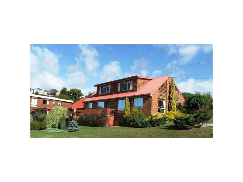 2 Kelvin Street, Penguin TAS 7316