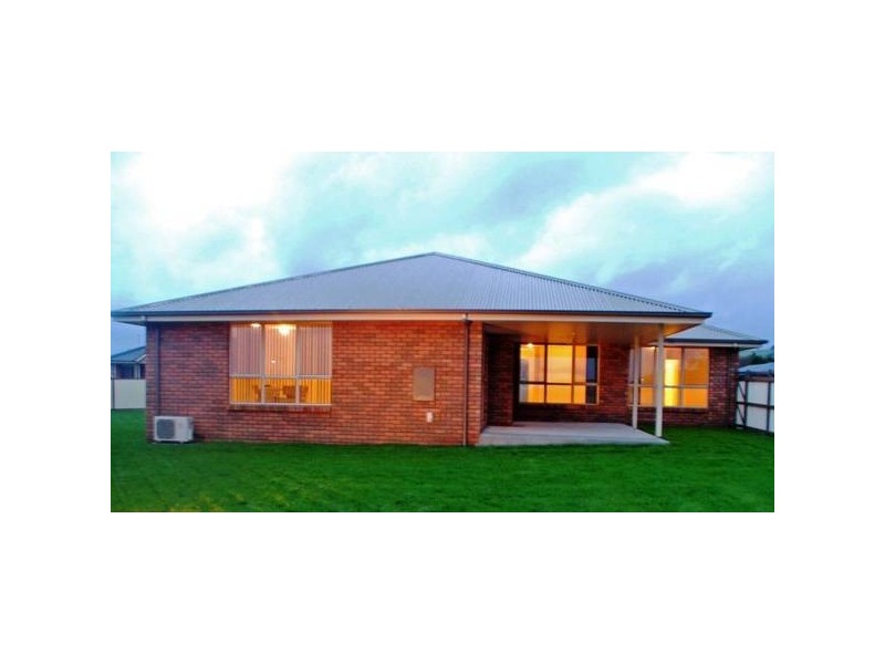 4 Sandhaven Crescent, Sulphur Creek TAS 7316
